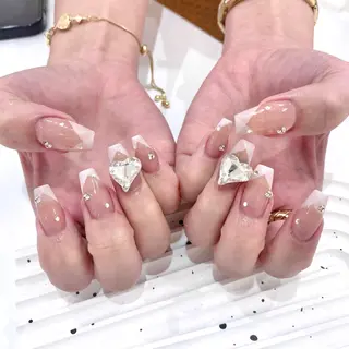 ネイル FLY Nail Salonのネイルデザイン