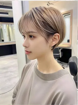 ショート カラー 荻根澤 享平のヘアスタイル