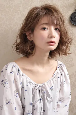 ミディアム カラー ヘアアレンジ ace share salon所属・桑原 祥のヘアスタイル