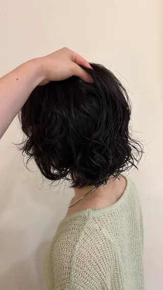 ミディアム C-LOOP UNITED ATELIER所属・阿南 結実のヘアスタイル
