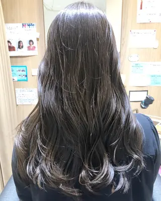 ロング カラー 田辺 黎花のヘアスタイル