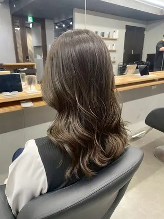 セミロング N 【エヌ】のヘアスタイル