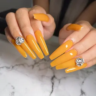 ネイル NEO Beauty Salon所属・𝐍𝐄𝐎 𝐉𝐔𝐑𝐈のネイルデザイン