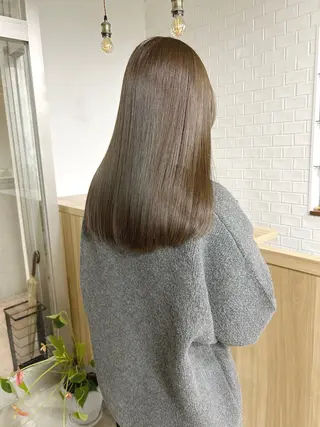 カラー 津田 七美希のヘアスタイル