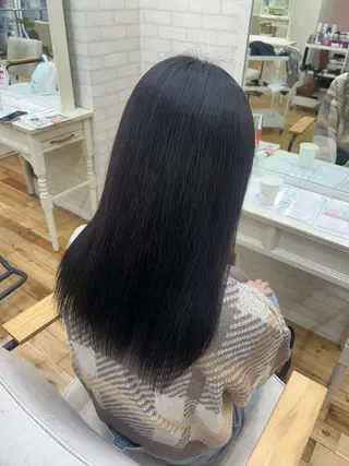 セミロング 透明感カラー/牧内 楓/インナーカラーのヘアスタイル