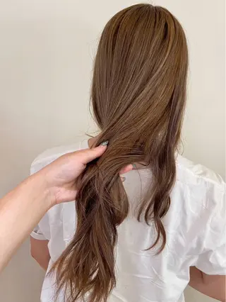 ロング カラー 山下 姫歌のヘアスタイル