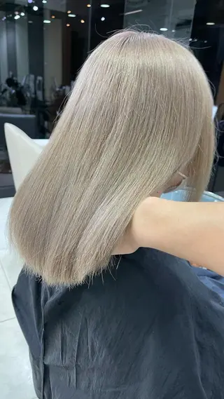 セミロング カラー 【全席個室/シェアサロン】FRAME + HairEsthe 御堂筋難波店所属・ひらやま りょういちのヘアスタイル