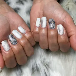 ネイル Laki nailのネイルデザイン