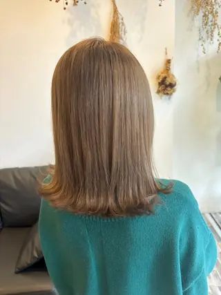 セミロング カラー botan🪷☆*。 レ ナのヘアスタイル