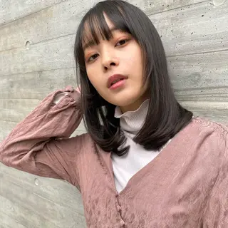 ミディアム パーマ ブリーチなし✨艶髪 カラー𓃲YAGIのヘアスタイル