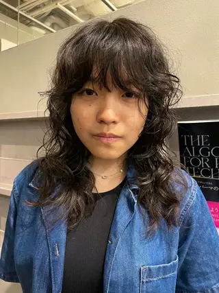 セミロング パーマ 長島 舞のヘアスタイル