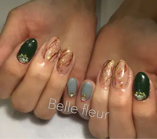 ミディアム ネイル Belle fleurのネイルデザイン