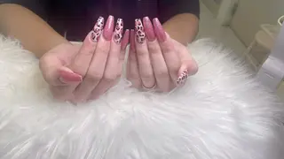 ネイル り オのネイルデザイン