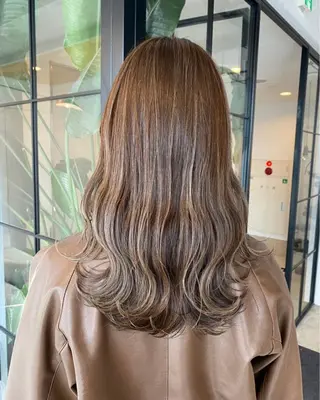 セミロング ベージュカラー🧸/ 松崎/東区/田中理沙のヘアスタイル