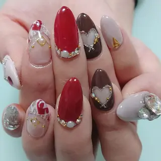 ネイル QULEONAIL所属・大城 裕麻のネイルデザイン