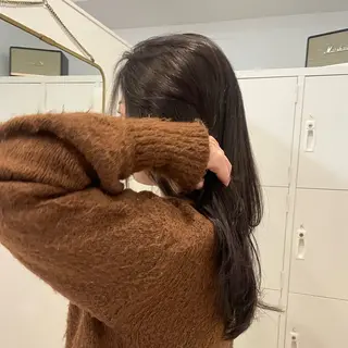 ミディアム カラー サクライ オトカのヘアスタイル