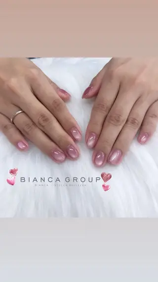 ネイル Bianca 立川 Kouno ⭐️のネイルデザイン