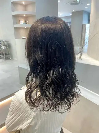 セミロング パーマ 吉川 コヒロのヘアスタイル