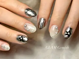 ネイル 藤崎 恵梨香のネイルデザイン