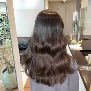 セミロング カラー ANKH CROSS 新宿店所属・色ムラ修正の神様 新宿ハイトーンかすみのヘアスタイル