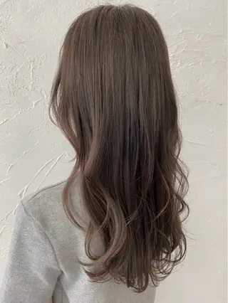 カラー FRANKFLOWERbyENLACE所属・福政 日菜多のヘアスタイル