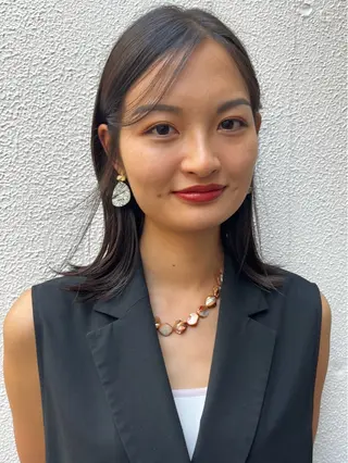 セミロング ✨暗髪カラー✨ たけとら🐯のヘアスタイル