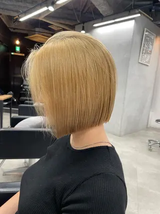 ショート Rico / bob/グレージュのヘアスタイル