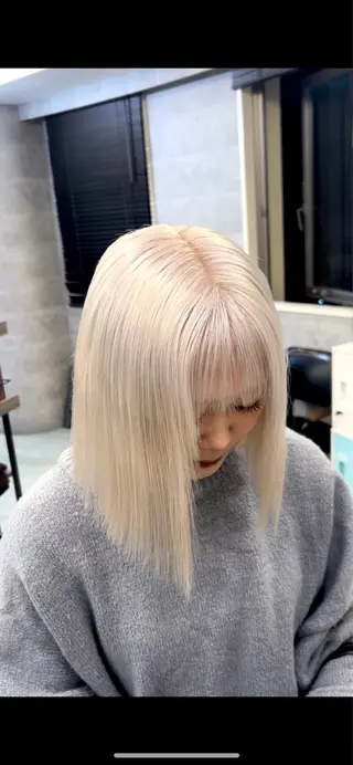 ミディアム 🎀ハイトーン特化 konomi🎀のヘアスタイル