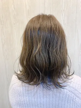 ミディアム カラー ヘアアレンジ HUENEST アカデミーサロンのヘアスタイル