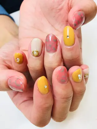 ロング カラー パーマ ヘアアレンジ ネイル マツエク・マツパ Sunny side nailのネイルデザイン
