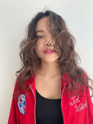 ロング カラー 美容室ANY所属・トップスタイリスト 赤塚蓉子のヘアスタイル