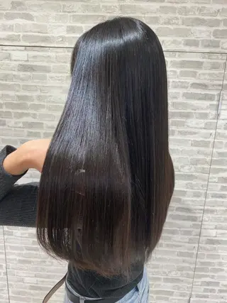 ロング 小金丸 里沙のヘアスタイル