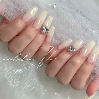 ネイル 𝒦𝐸𝐼𝒩𝒜 錦糸町ネイルのネイルデザイン