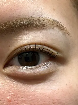 マツエク・マツパ Cure所属・三澤 朱里の眉毛・アイブロウイメージ