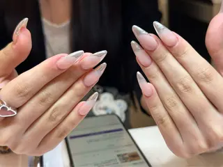 ネイル LEDアイラッシュ ∩_∩アオイのマツエク・マツパデザイン