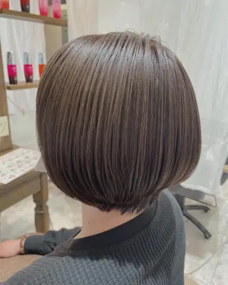 ショート カラー ulQua 戸田のヘアスタイル