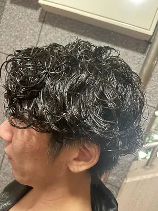 ショート パーマ メンズ メンズパーマ/ スパイラル　渡邉凌のヘアスタイル
