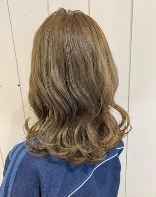 ミディアム 🫧顔周りカット 🫧樫村優香のヘアスタイル