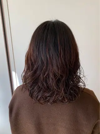 ミディアム パーマ 組藤 沙奈のヘアスタイル