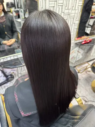 セミロング 冨吉 咲笑のヘアスタイル