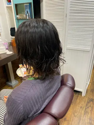 ミディアム パーマ clomus梅田茶屋町店所属・髪質改善特化美容師 酸性ストレート近藤俊のヘアスタイル