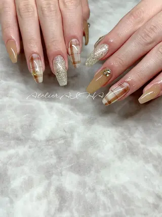 セミロング アトリエAIHA所属・アトリエAIHA★ フィルイン推奨サロンのネイルデザイン