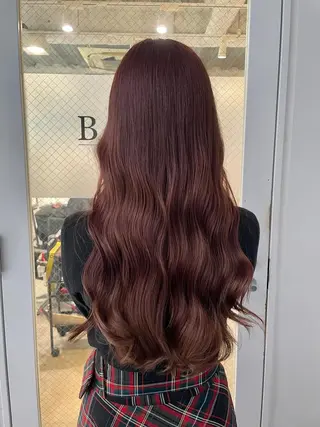 ロング タニ トモのヘアスタイル