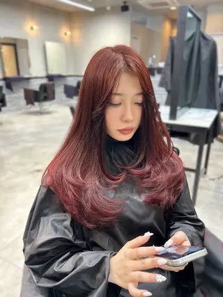 ロング カラー moe🎀 透明感カラーのヘアスタイル