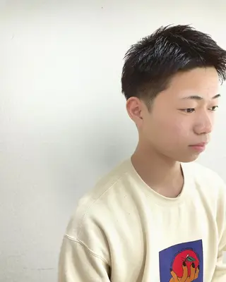 ショート メンズ デザインカラー/ 推しの配色　肥後のヘアスタイル