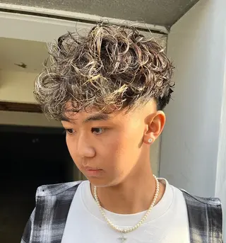 パーマ メンズ 猪原 海斗メンズパーマのヘアスタイル