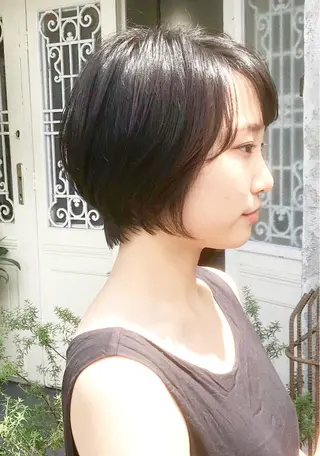 ショート 岡田 恭明のヘアスタイル