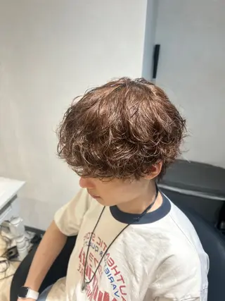 カラー パーマ メンズ ulus libre所属・緩め雰囲気パーマ/ マンツーマン森隆之介のヘアスタイル