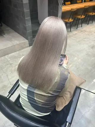 カラー 🎀艶ハイトーン特化 セナ🎀のヘアスタイル