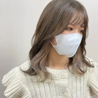 セミロング カラー しゅうさん🍝 麻田秀太郎のヘアスタイル